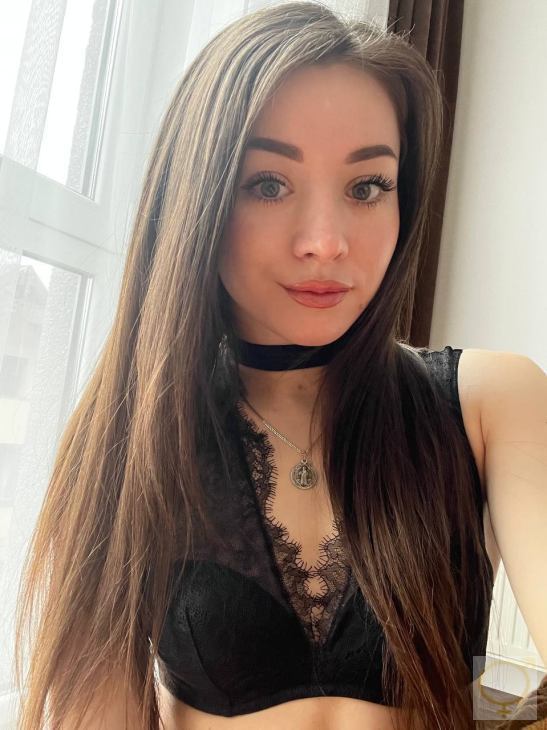 KATIE PEARL