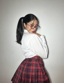 Bonnie Kneel